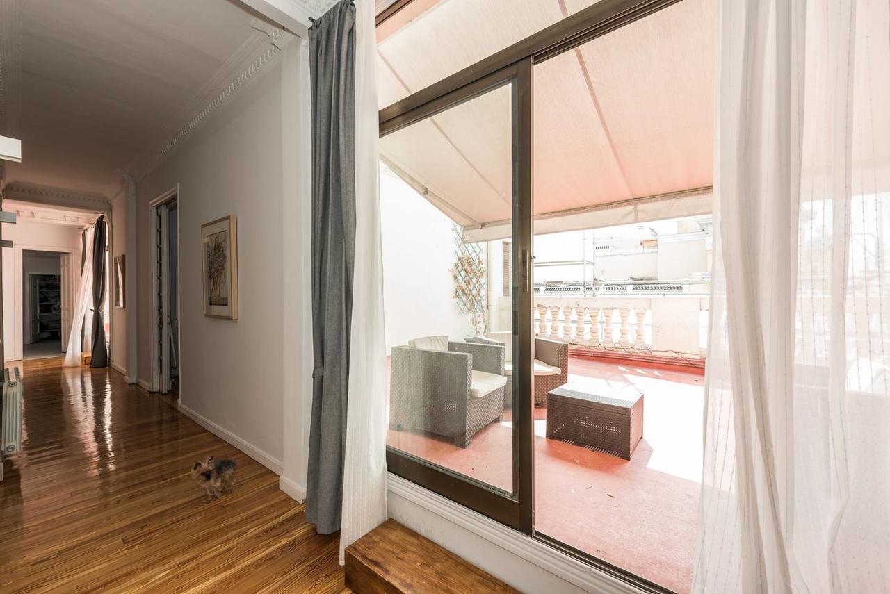 Апартаменты M&F Attic With Great Views Мадрид Экстерьер фото