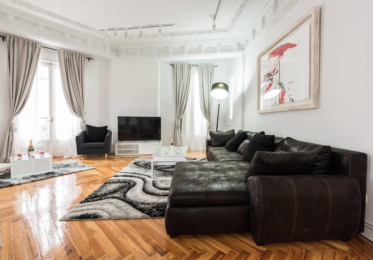 Апартаменты M&F Attic With Great Views Мадрид Экстерьер фото